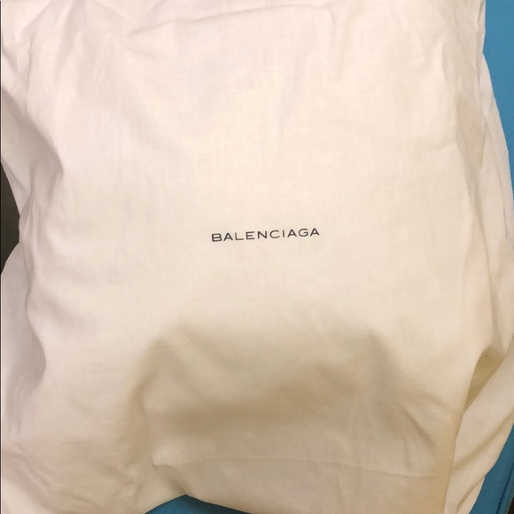 Balenciaga hot pink Handbag! Beautiful! Pink ❤️ - Picture 6 of 6